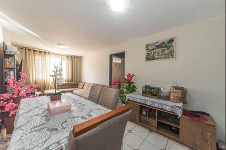 Sala de apartamento para alugar com 2 quartos, 75m² em Capão Redondo, São Paulo