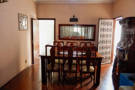 sala de casa à venda com 5 quartos, 157m² em Km 18, Osasco