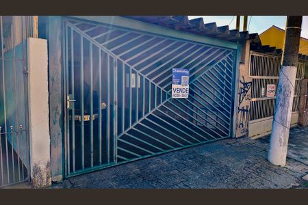 Casa à venda com 157m², 5 quartos e 2 vagasFachada