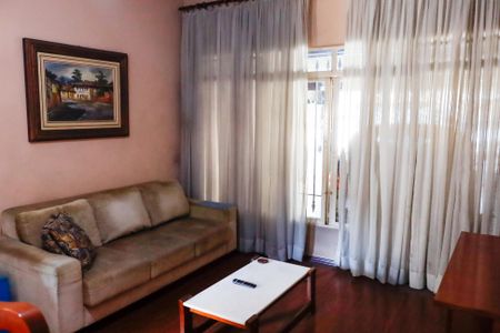 sala de casa à venda com 5 quartos, 157m² em Km 18, Osasco