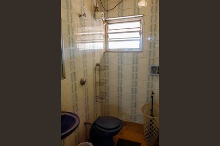 Casa à venda com 157m², 5 quartos e 2 vagasBanheiro 2