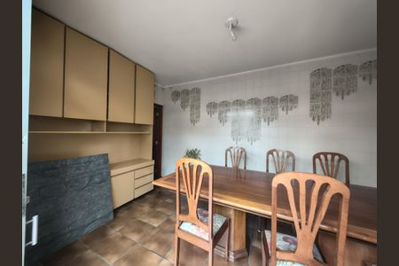 Casa para alugar com 265m², 3 quartos e 3 vagas Casa para alugar com 265m², 3 quartos e 3 vagasCozinha