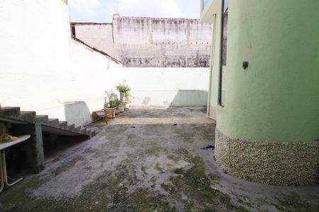 Casa à venda com 215m², 3 quartos e 2 vagasQuintal