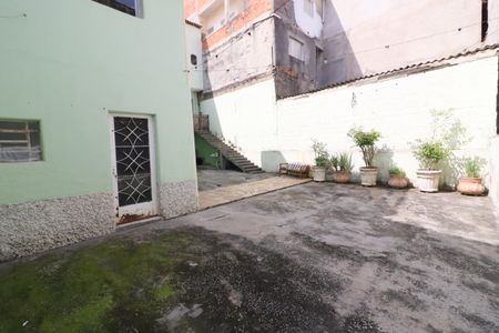 Casa à venda com 215m², 3 quartos e 2 vagasQuintal