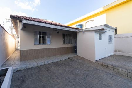 Casa para alugar com 400m², 2 quartos e 4 vagasQuintal