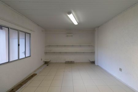 Casa para alugar com 400m², 2 quartos e 4 vagasSalão
