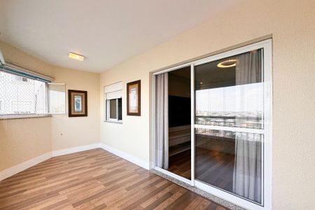 Apartamento para alugar com 158m², 3 quartos e 3 vagas Apartamento para alugar com 158m², 3 quartos e 3 vagasSacada