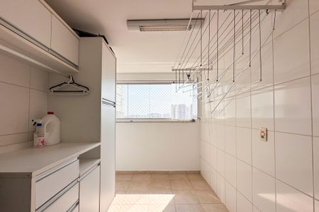 Apartamento para alugar com 158m², 3 quartos e 3 vagas Apartamento para alugar com 158m², 3 quartos e 3 vagasÁrea de Serviço