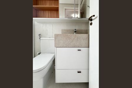 Apartamento para alugar com 158m², 3 quartos e 3 vagas Apartamento para alugar com 158m², 3 quartos e 3 vagasBanheiro da Suíte 1