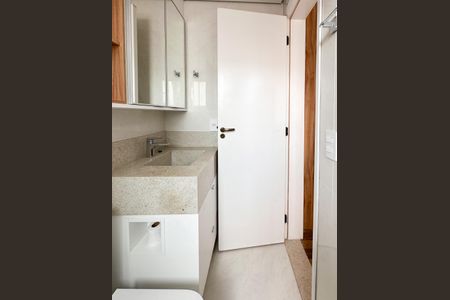 Apartamento para alugar com 158m², 3 quartos e 3 vagas Apartamento para alugar com 158m², 3 quartos e 3 vagasBanheiro da Suíte 1
