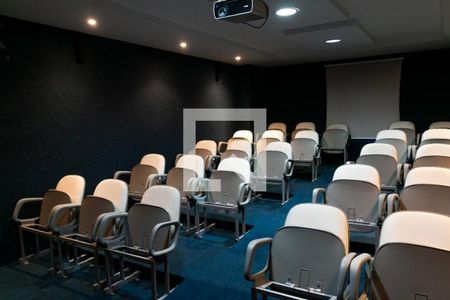 Apartamento para alugar com 158m², 3 quartos e 3 vagas Apartamento para alugar com 158m², 3 quartos e 3 vagasÁrea comum - Cinema