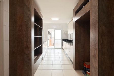 Apartamento para alugar com 158m², 3 quartos e 3 vagas Apartamento para alugar com 158m², 3 quartos e 3 vagasCozinha