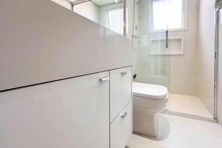 Apartamento para alugar com 158m², 3 quartos e 3 vagas Apartamento para alugar com 158m², 3 quartos e 3 vagasBanheiro da Suíte 3