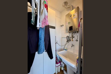 Apartamento à venda com 64m², 2 quartos e 1 vagaÁrea de Serviço