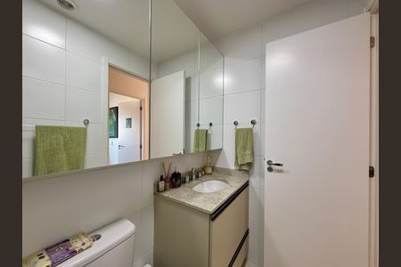 Apartamento à venda com 64m², 2 quartos e 1 vagaBanheiro Social 