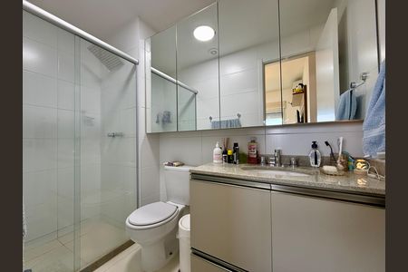 Apartamento à venda com 64m², 2 quartos e 1 vagaBanheiro Suíte 