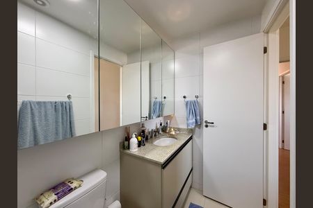 Apartamento à venda com 64m², 2 quartos e 1 vagaBanheiro Suíte 