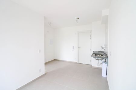 Sala / Cozinha de apartamento para alugar com 1 quarto, 36m² em Jardim Santo Amaro, São Paulo