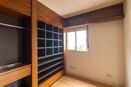 Apartamento para alugar com 112m², 1 quarto e 2 vagas Apartamento para alugar com 112m², 1 quarto e 2 vagasCloset da suíte