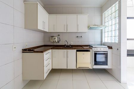 Apartamento à venda com 104m², 2 quartos e 2 vagasCozinha