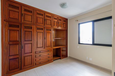 Apartamento à venda com 104m², 2 quartos e 2 vagasQuarto