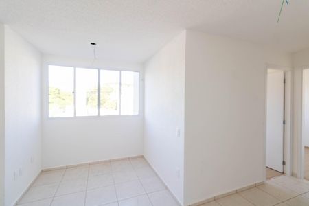 Sala de apartamento para alugar com 2 quartos, 39m² em Campo Grande, Rio de Janeiro