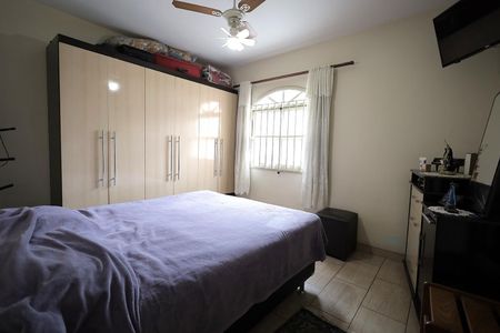 Casa à venda com 173m², 3 quartos e 2 vagasQuarto 3