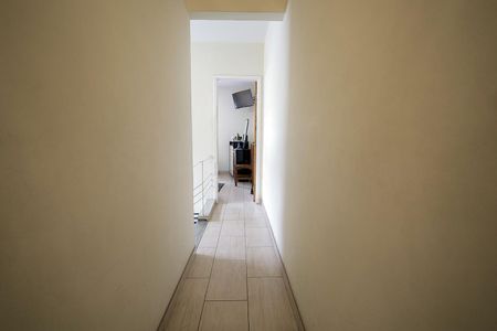 Casa à venda com 173m², 3 quartos e 2 vagasCorredor