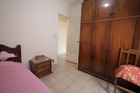 Casa à venda com 173m², 3 quartos e 2 vagasQuarto 2