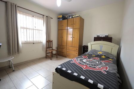 Casa à venda com 173m², 3 quartos e 2 vagasQuarto 1