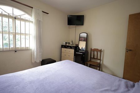 Casa à venda com 173m², 3 quartos e 2 vagasQuarto 3