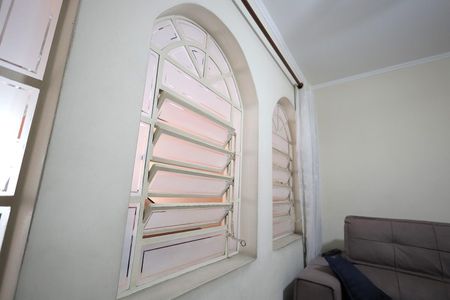 Casa à venda com 173m², 3 quartos e 2 vagasSala