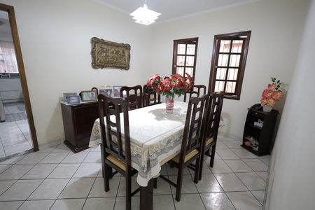 Casa à venda com 173m², 3 quartos e 2 vagasSala de Jantar