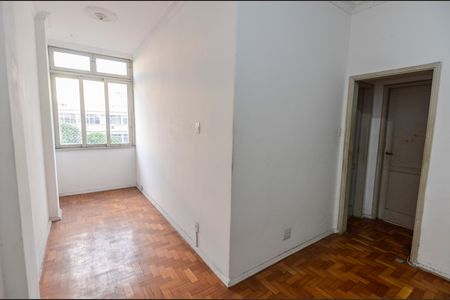 Apartamento à venda com 75m², 2 quartos e sem vagaSala