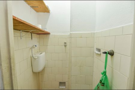 Apartamento à venda com 75m², 2 quartos e sem vagaBanheiro de Serviço