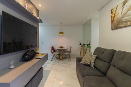 Sala de apartamento para alugar com 2 quartos, 68m² em Vila Zilda, São Paulo