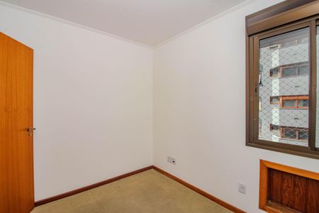 Quarto 1 de apartamento à venda com 2 quartos, 70m² em Cristo Redentor, Porto Alegre