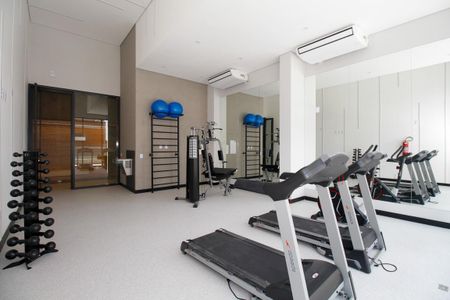 Apartamento à venda com 108m², 3 quartos e 2 vagas Apartamento à venda com 108m², 3 quartos e 2 vagasÁrea Comum - Academia