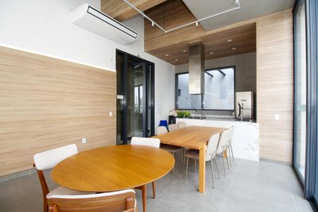 Apartamento à venda com 108m², 3 quartos e 2 vagas Apartamento à venda com 108m², 3 quartos e 2 vagasÁrea Comum - Salão de Festas
