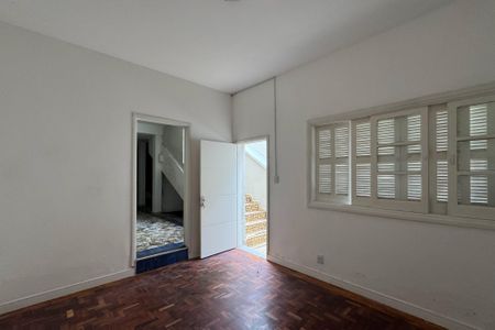 Casa à venda com 171m², 3 quartos e 1 vagaSalão 