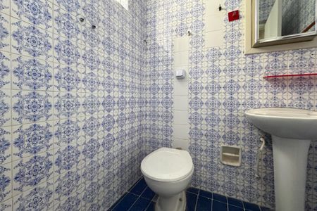 Casa à venda com 171m², 3 quartos e 1 vagaBanheiro - Suíte 