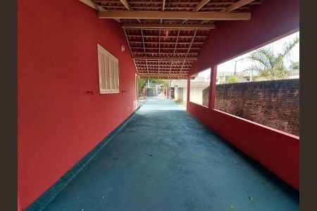 Casa para alugar com 55m², 2 quartos e 2 vagas Casa para alugar com 55m², 2 quartos e 2 vagasÁrea externa