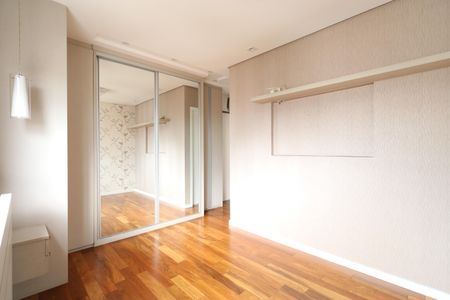 Apartamento para alugar com 95m², 2 quartos e 2 vagasSuíte