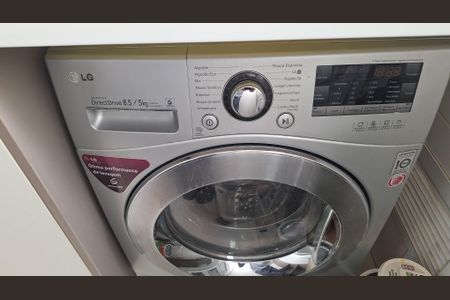 Apartamento para alugar com 95m², 2 quartos e 2 vagasDetalhe