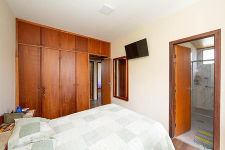 Apartamento à venda com 259m², 3 quartos e 2 vagas Apartamento à venda com 259m², 3 quartos e 2 vagasQUARTO3