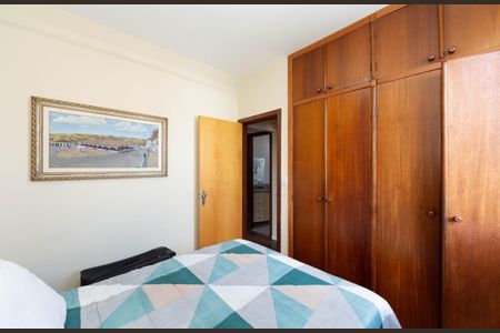 Apartamento à venda com 259m², 3 quartos e 2 vagas Apartamento à venda com 259m², 3 quartos e 2 vagasQUARTO2