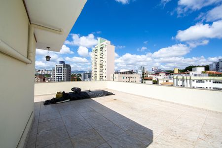 Apartamento à venda com 259m², 3 quartos e 2 vagas Apartamento à venda com 259m², 3 quartos e 2 vagasCOBERTURA
