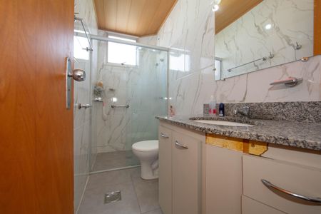 Apartamento à venda com 259m², 3 quartos e 2 vagas Apartamento à venda com 259m², 3 quartos e 2 vagasBANHEIRO1