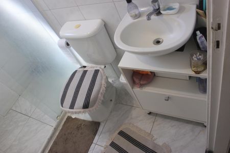 Apartamento à venda com 45m², 2 quartos e sem vagaBanheiro 
