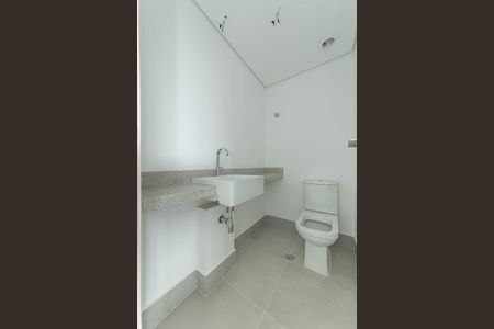 Lavabo de apartamento para alugar com 3 quartos, 185m² em Real Parque, São Paulo